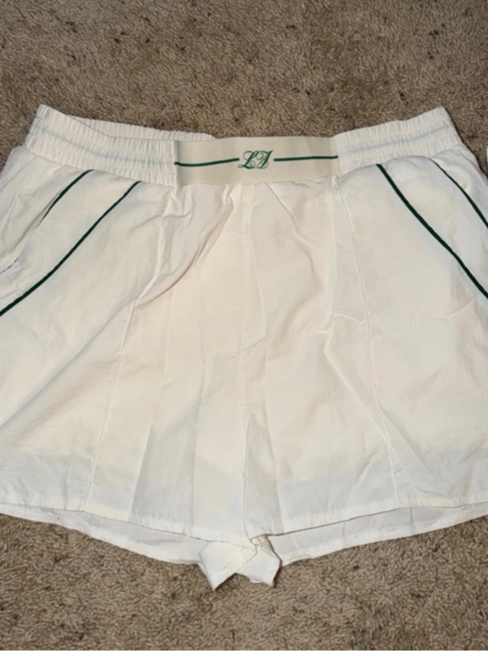 NWT Forever 21 White Athletic Shorts with Green Piping Large